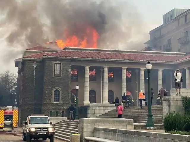 Unexpected! Another unstoppable fire happening in a Government building. 3