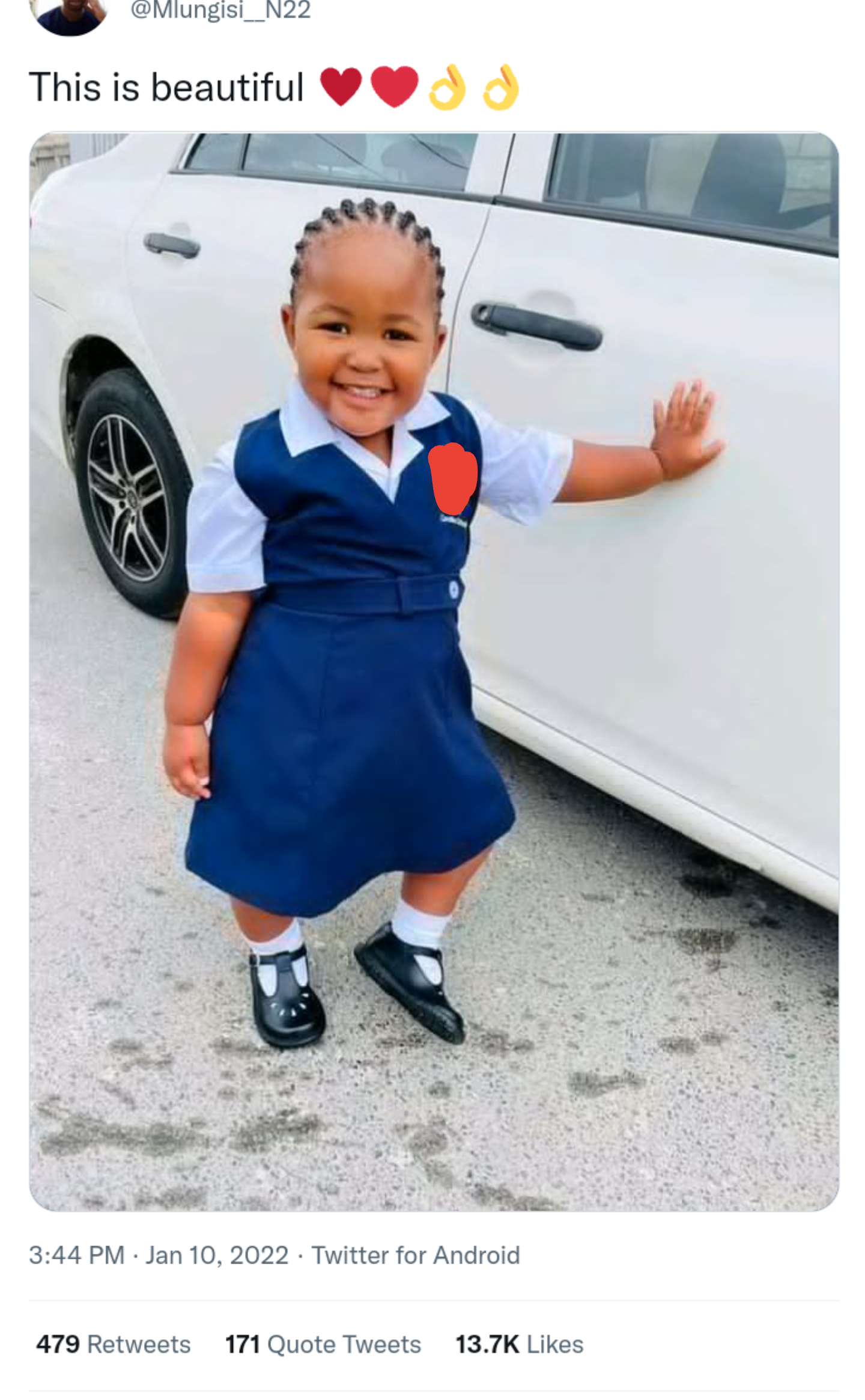 First Day Of School Photo Of Young Girl Grabs Attention On Social Media ..See How People Reacted 1