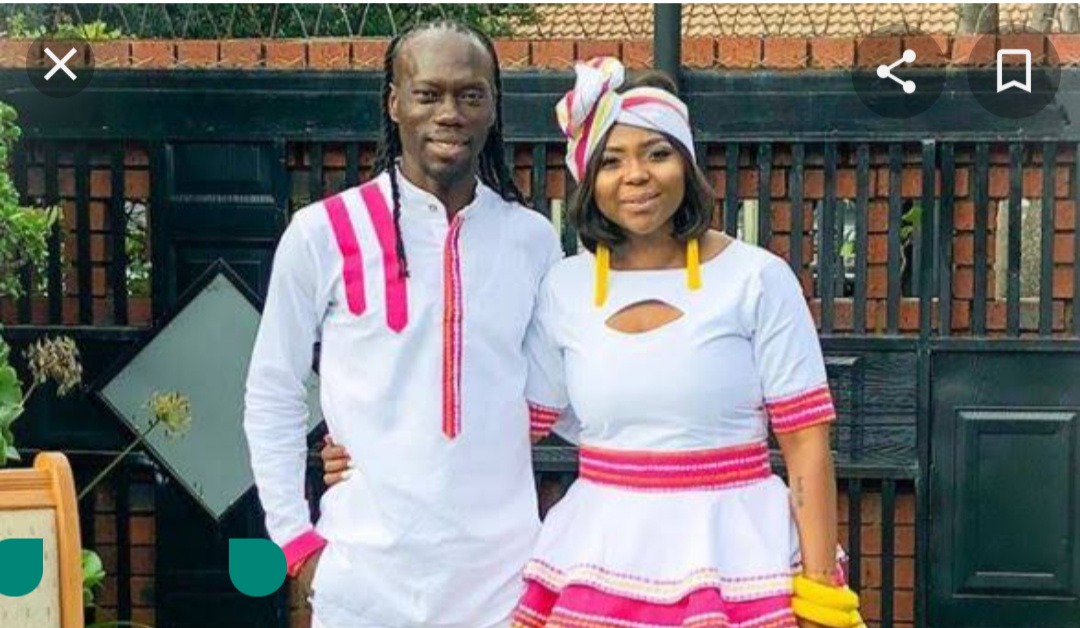 Reneilwe Letsholonyane is younger than his wife Mpho, see their age difference here 1