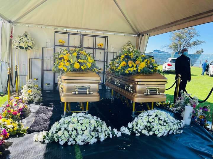 It’s A Relationship Goal- Mzansi React After Spotting this On The Late Emalahleni Mayor Coffin 11