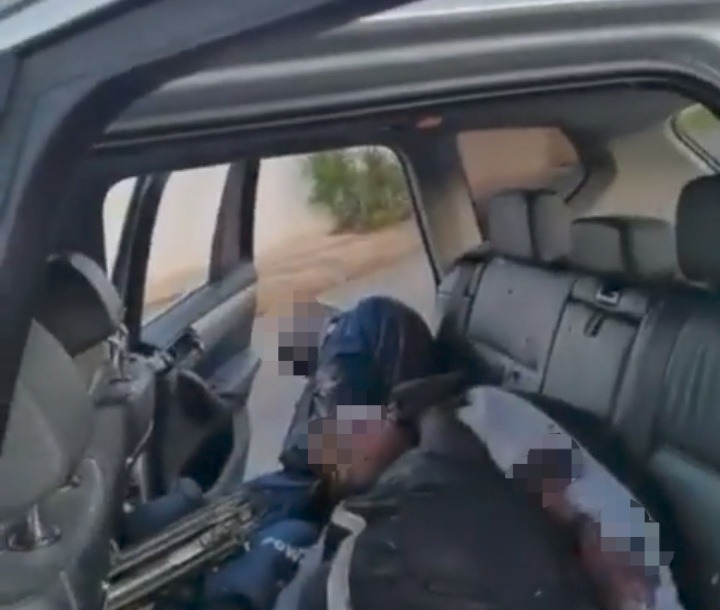 GRAPHIC VIDEO : Shootout Between Police Officers And Robbers Ends Deadly; Bheki Cele At Crime Scene 4