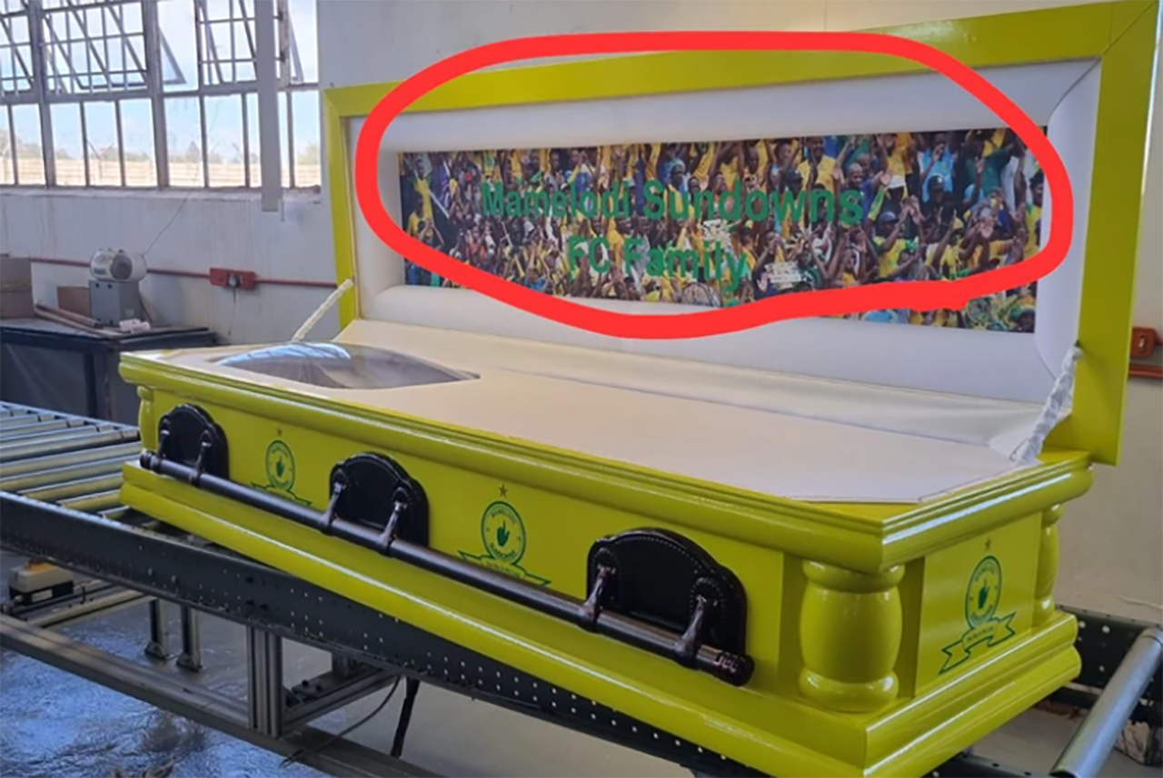 People Were Left Stunned After Spotting This On The Coffin Of Sundowns Diehard Fan: LEAKED 1