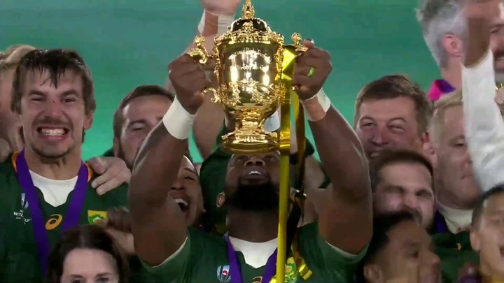 BREAKING: Here is what Siya Kolisi makes every year and his net worth 3