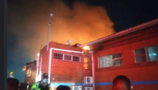 Fire breaks out at Durban hospital 1