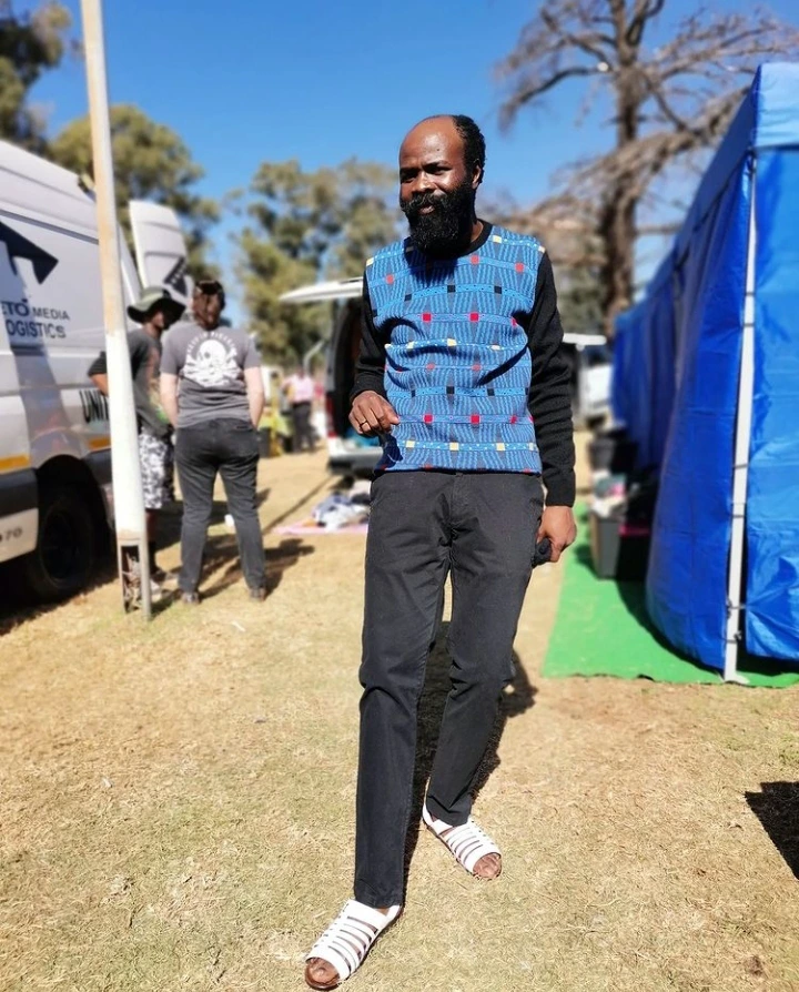 Take a look at the pictures of Bongani from Gomora in real life 9