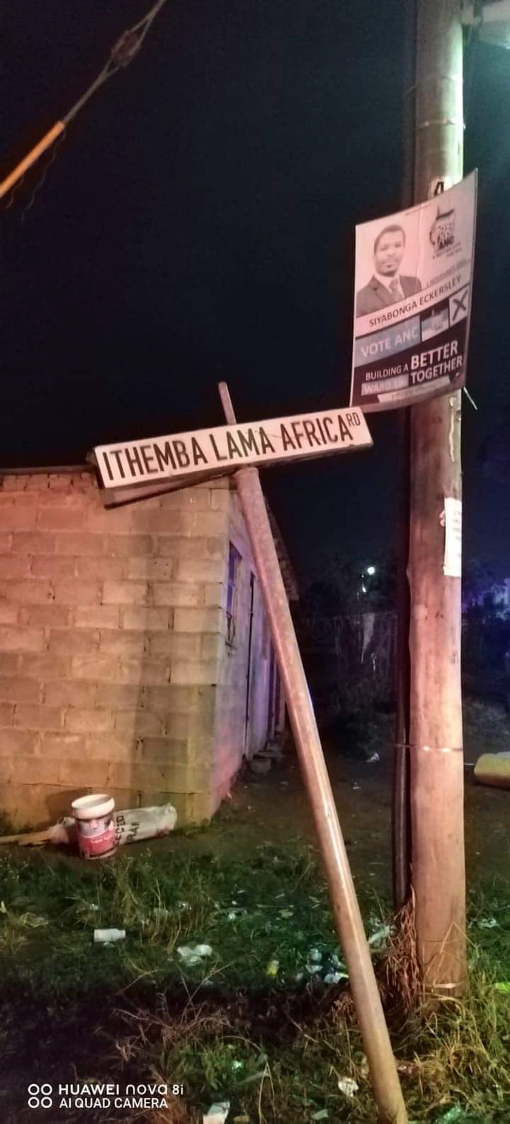 This is what residents of Waterloo woke up to this morning at around 01:00 am 2