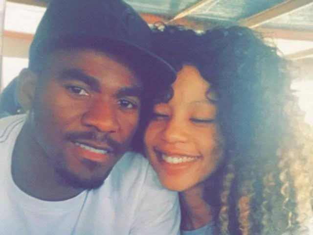 Check: what Kelly says she does with Senzo when he visits in her dreams 1