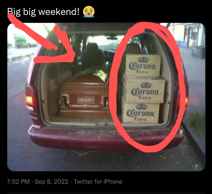Big Weekend: Something Was Spotted Next To This Coffin That Left People In Stitches 1