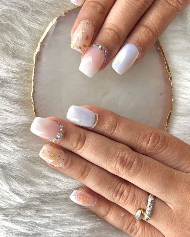 Romantic Bridal Nails, Including Colored Enamels, Decorations And Shapes! 11