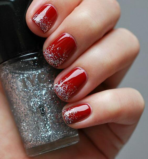 Nail Designs That Will Have You Feeling Extra Festive 10