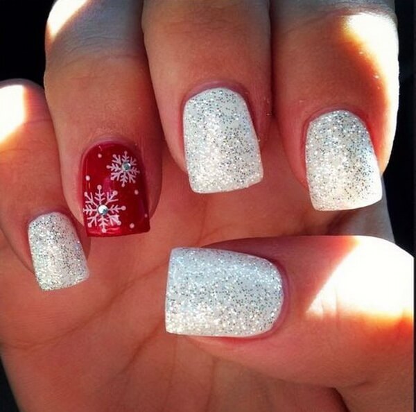Nail Designs That Will Have You Feeling Extra Festive 12