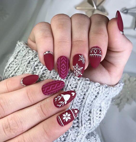 Nail Designs That Will Have You Feeling Extra Festive 14