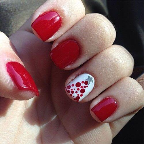 Nail Designs That Will Have You Feeling Extra Festive 7