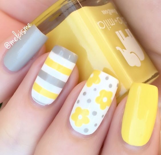 Yellow Nail Designs To Bring Sunshine2023 6