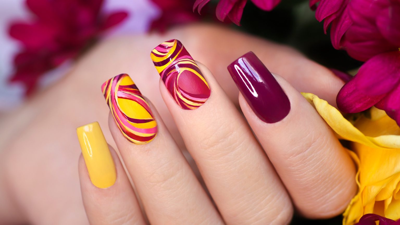 Chic Nail Art Ideas For The Ultimate Mani Inspo 33