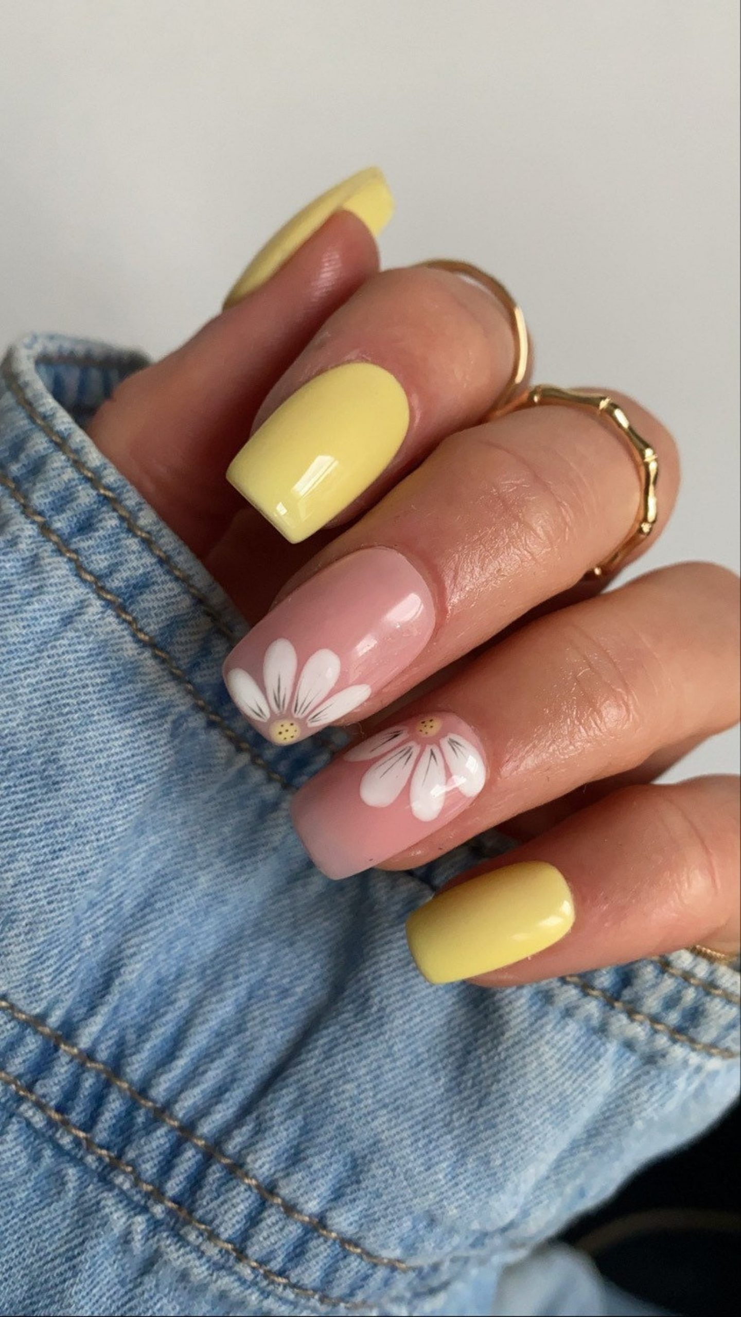 Yellow Nail Designs To Bring Sunshine2023 17