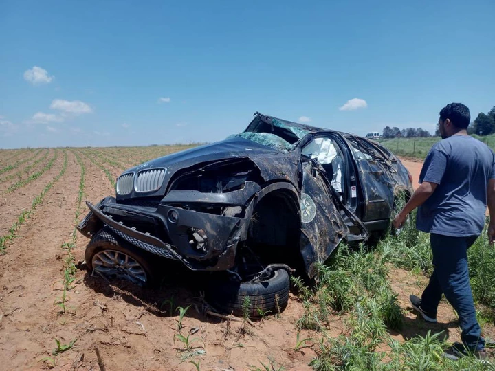 Deputy president David Mabuza allegedly got involved in a car accident with one person dead 8